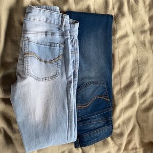 •TWO• Size 7 “So” jean jeggings